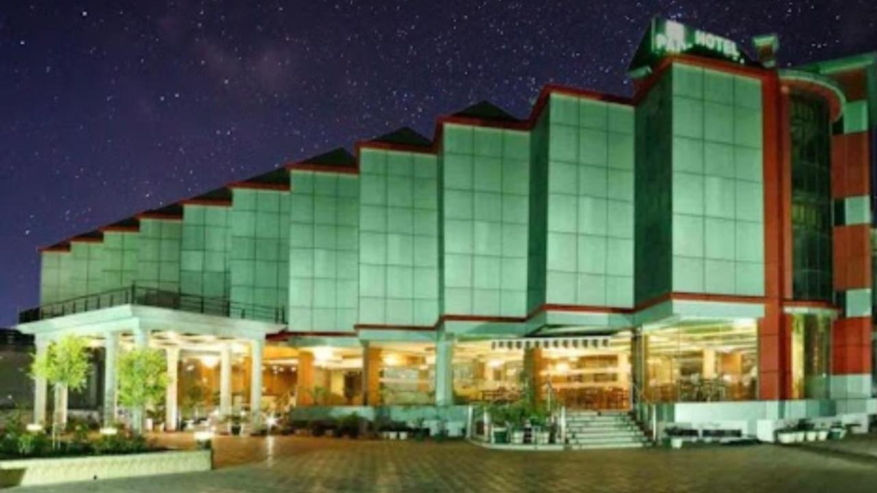 Hotel Padmini Palace Rāni Pokhri Dış mekan fotoğraf