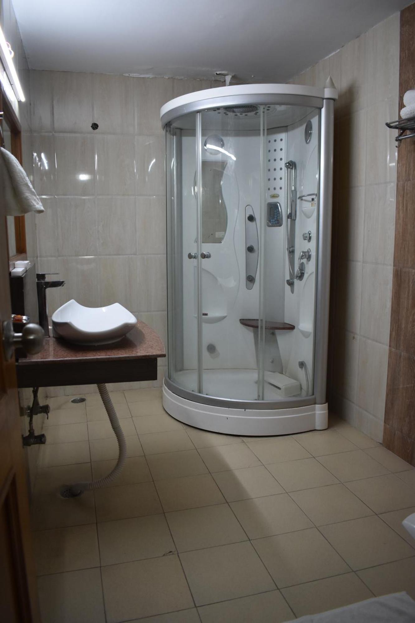 Hotel Padmini Palace Rāni Pokhri Dış mekan fotoğraf