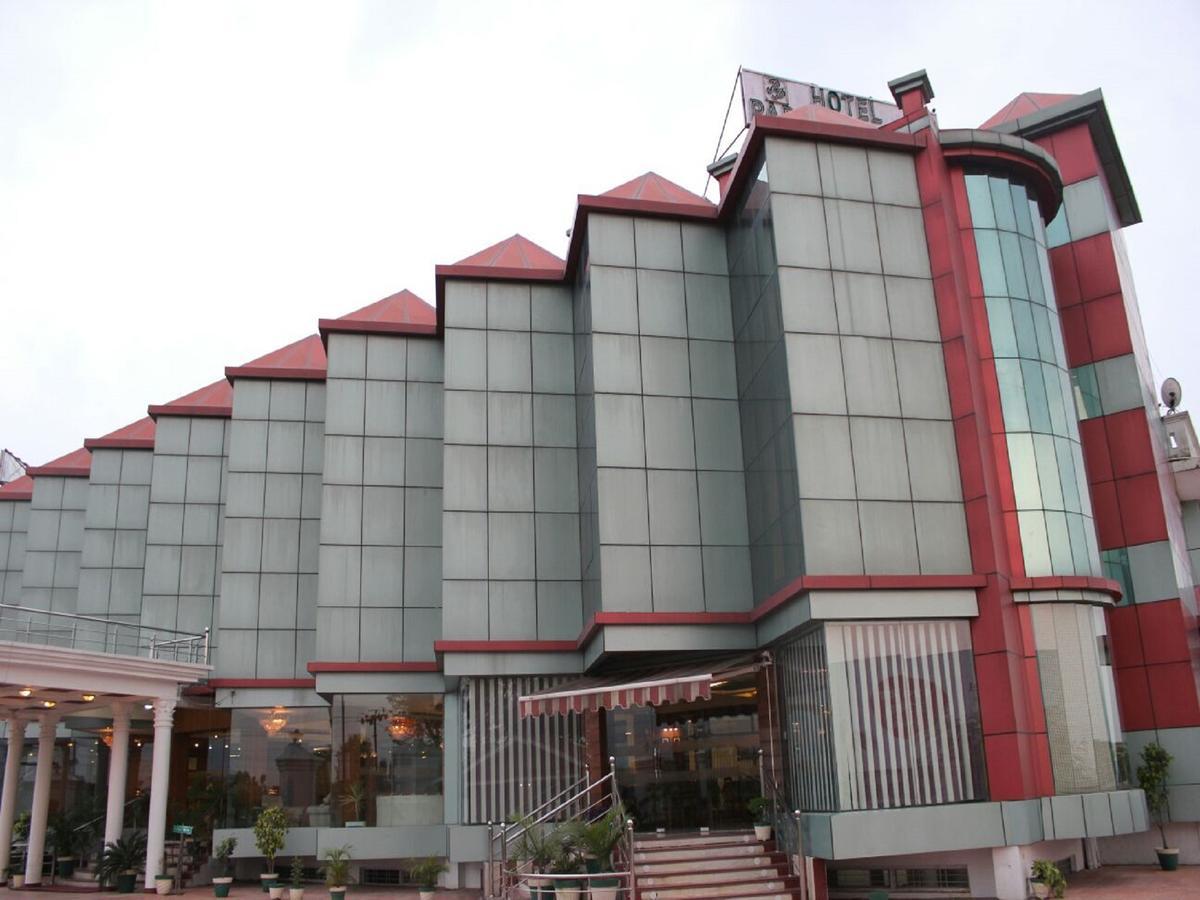 Hotel Padmini Palace Rāni Pokhri Dış mekan fotoğraf