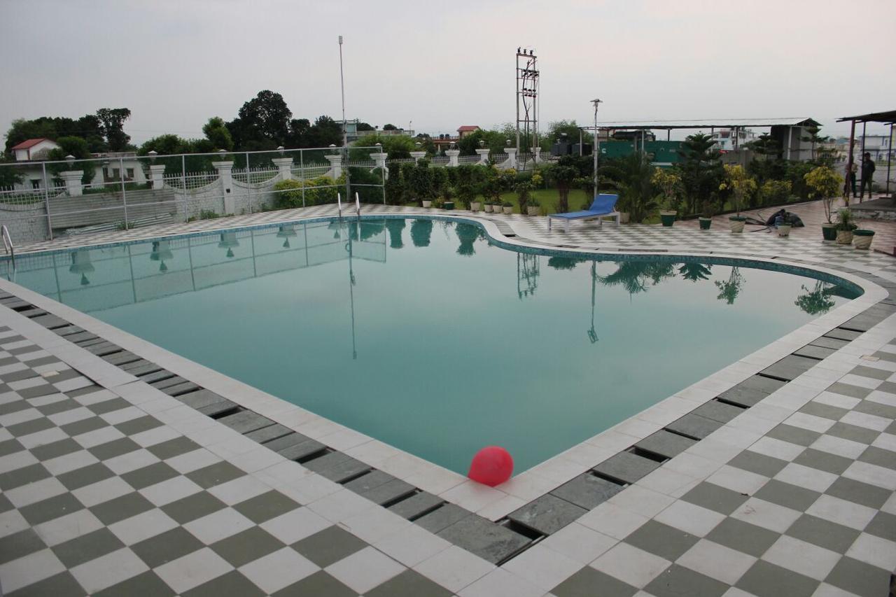 Hotel Padmini Palace Rāni Pokhri Dış mekan fotoğraf